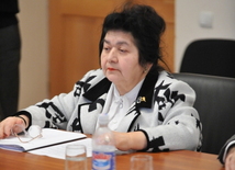 Светлана Гасымова во время собрания Центральной избирательной комиссии АР, Баку, Азербайджан, 22 января 2009г.