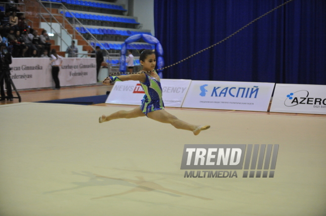 В Баку открылся 16-й азербайджанский чемпионат по художественной гимнастике, Баку, Азербайджан, 3 апреля, 2009 г.