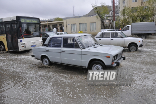 Rain caused problems on the roads of Baku, Baku, Azerbaijan, April 24, 2009