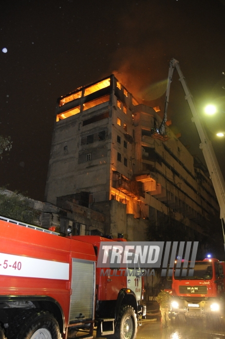 Strong fire took place in the Narimanov district in Baku, Baku, Azerbaijan, Dec.9, 2009. 