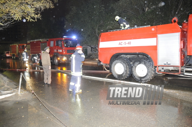 Strong fire took place in the Narimanov district in Baku, Baku, Azerbaijan, Dec.9, 2009. 