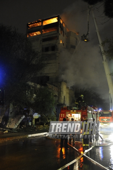 Strong fire took place in the Narimanov district in Baku, Baku, Azerbaijan, Dec.9, 2009. 