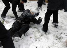 Bakıda ilk qar,Bakı,Azərbaycan,26 yanvar 2010-cu il.
 
