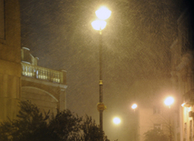 Bakıda ilk qar,Bakı,Azərbaycan,26 yanvar 2010-cu il.
 