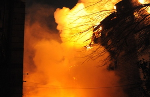 Residential building in Icheri Shahar catches fire, Baku, Azerbaijan, March 28, 2010 