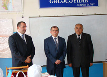 АМИ Trend провело в Гяндже для учащихся открытый урок по экологии, заместитель директора Тренд News Эмиль Гусейнли, Гянджа, Азербайджан, 27 мая 2010 г.
