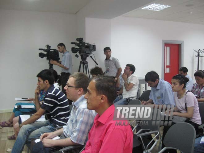 News conference of the Independent Consumers Union NGO, Eyyub Huseynov, chairman of the Independent Consumers Union NGO, Baku, Azerbaijan, june 09 2010