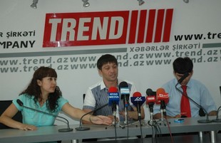 Rapper Huseyn Darya holds reporting news conference in press centre Trend, Baku, Azerbaijan, June 21 2010