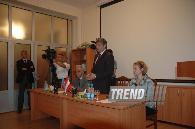 Austrian library opened in Baku, Austrian Foreign Minister Michael Shpindelegger, Baku, Azerbaijan, June 23, 2010 