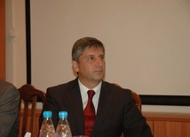 Austrian library opened in Baku, Austrian Foreign Minister Michael Shpindelegger, Baku, Azerbaijan, June 23, 2010 