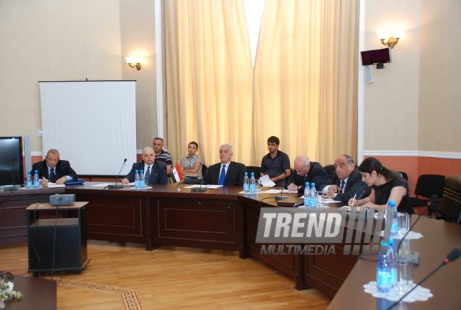 Azərbaycanın sənaye və enerjetika naziri Natiq Əliyevin Misirin neft naziri Əmin Sameh Fəhmi ilə görüşü, Bakı, Azərbaycan, 07 iyul 2010