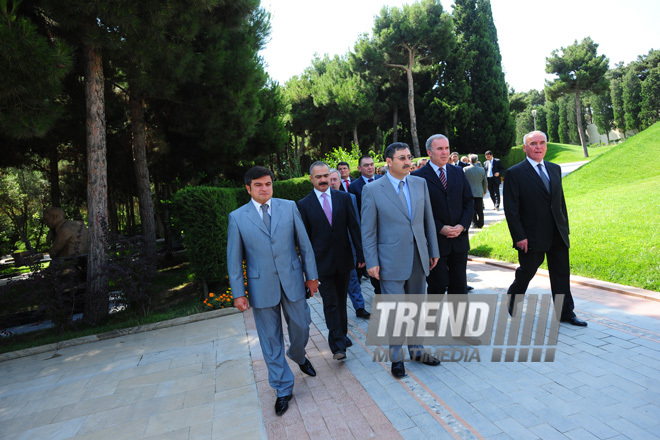 Azerbaijani FM's leadership visit Alley of Honors, Baku, Azerbaijan, Jule 09, 2010 