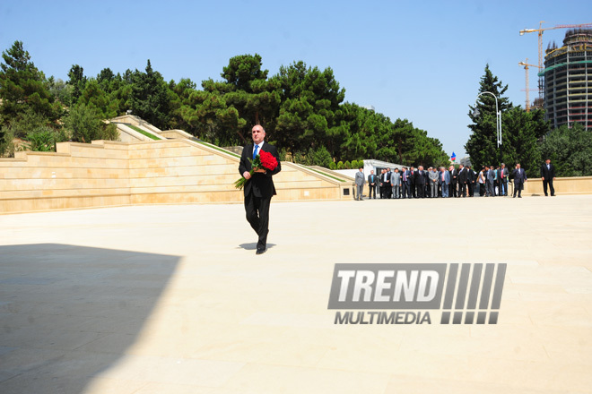 Azerbaijani FM's leadership visit Alley of Honors, Baku, Azerbaijan, Jule 09, 2010 