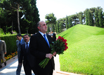 Azerbaijani FM's leadership visit Alley of Honors, Foreign Minister Elmar Mammadyarov, Baku, Azerbaijan, Jule 09, 2010 