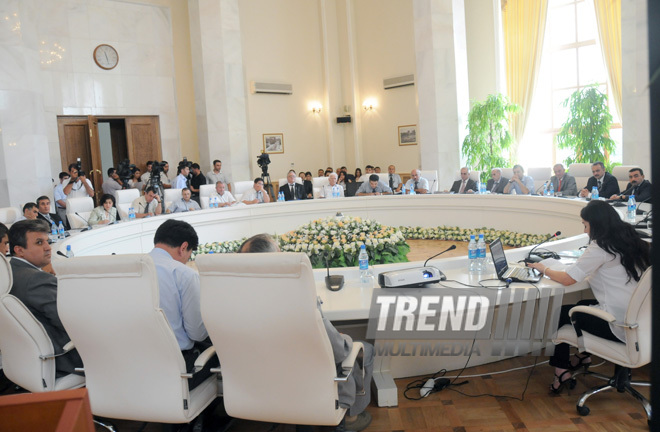 Scientific Research Institute on Economic Reforms under the Ministry of Economic Development and Azerbaijani National Academy of Sciences' Economic Institute sign agreement on cooperation in scientific-research sphere, Baku, Azerbaijan, 16 july 2010