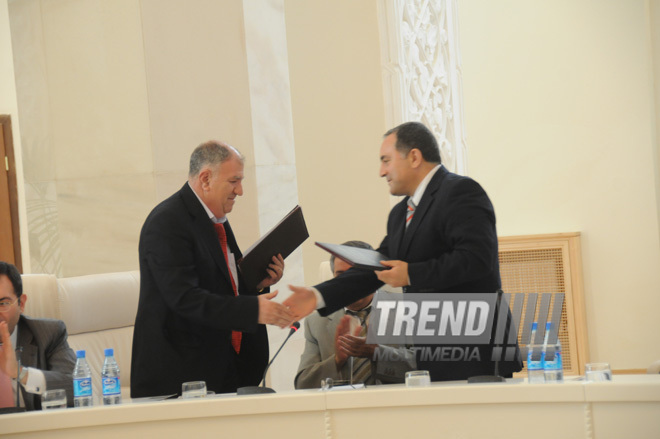 Scientific Research Institute on Economic Reforms under the Ministry of Economic Development and Azerbaijani National Academy of Sciences' Economic Institute sign agreement on cooperation in scientific-research sphere, Baku, Azerbaijan, 16 july 2010