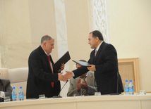 Scientific Research Institute on Economic Reforms under the Ministry of Economic Development and Azerbaijani National Academy of Sciences' Economic Institute sign agreement on cooperation in scientific-research sphere, Baku, Azerbaijan, 16 july 2010