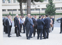 Delegation headed by Georgian Prime Minister Nika Gilauri visits Honorary Cemetery, Baku, Azerbaijan, July 23, 2010