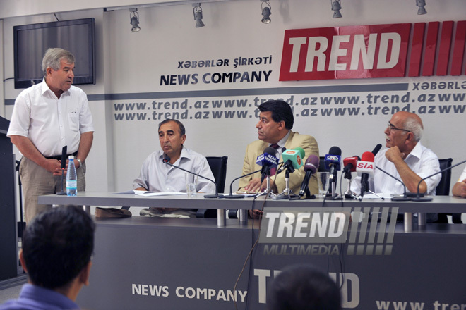 Press-confrence of Azerbaijani scientist Rashid Aliyev earlier arrested in Iran, Baku, Azerbaijan, Aug.25, 2010