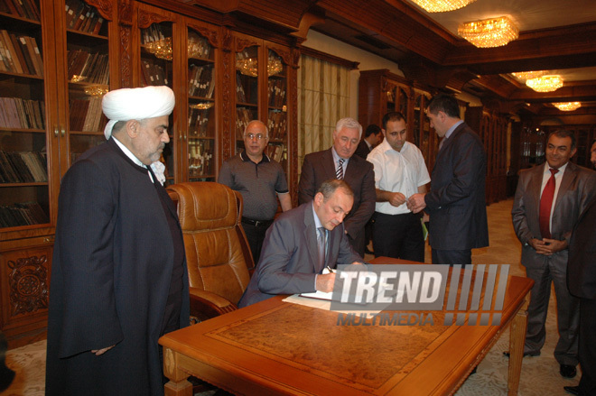 Presidents  of Ingushetia and Dagestan visit Caucasus Muslims Office, Baku, Azerbaijan, Sep.02, 2010 