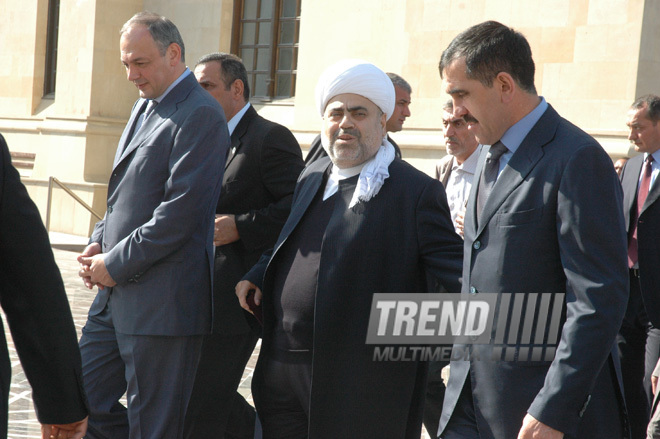 Presidents  of Ingushetia and Dagestan visit Caucasus Muslims Office, Baku, Azerbaijan, Sep.02, 2010 