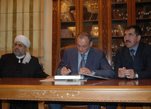 Presidents  of Ingushetia and Dagestan visit Caucasus Muslims Office, Baku, Azerbaijan, Sep.02, 2010 