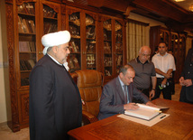 Presidents  of Ingushetia and Dagestan visit Caucasus Muslims Office, Baku, Azerbaijan, Sep.02, 2010 