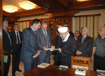 Presidents  of Ingushetia and Dagestan visit Caucasus Muslims Office, Baku, Azerbaijan, Sep.02, 2010 