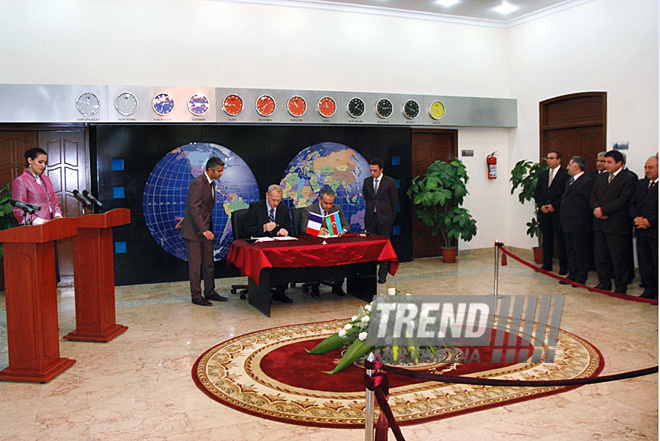 Signing of a contract to launch the Azerspace satellite between the Azerbaijani Communications Ministry and Arianespace,Azerbaijan, Baku, Nov.5 