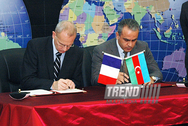 Signing of a contract to launch the Azerspace satellite between the Azerbaijani Communications Ministry and Arianespace,Azerbaijan, Baku, Nov.5 