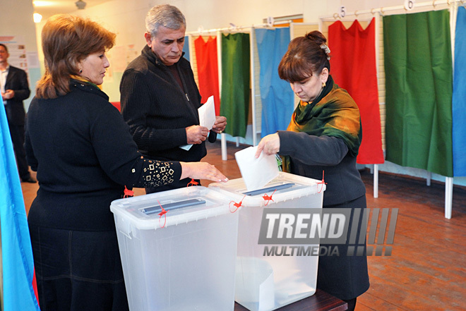 Azərbaycanda parlament seçkiləri keçirilir 