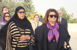 Kuwaiti Women's Affairs Committee Chairperson Sheikha Latifa Al-Fahd Al-Salim Al-Sabah visit Honorary Cemetery and Alley of Martyrs in Baku, Baku, Azerbaijan, Nov. 10, 2010 