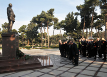 Yeni Azərbaycan Partiyası Ümummilli lider Heydər Əliyevin xatirəsinin anılması ilə bağlı tədbir keçirib, Bakı, Azərbaycan, 10 dekabr 2010 