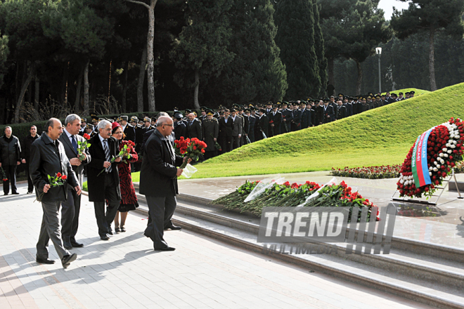 Azerbaijan commemorates 7th anniversary of Heydar Aliyev’s demise, Baku, Azerbaijan, Dec.12, 2010  