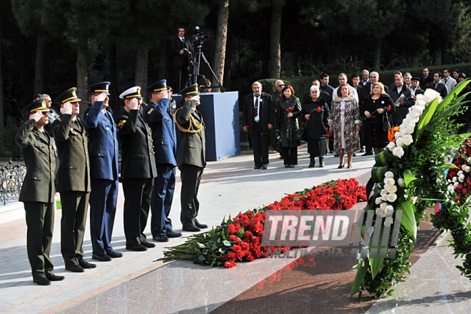 Azerbaijan commemorates 7th anniversary of Heydar Aliyev’s demise, Baku, Azerbaijan, Dec.12, 2010  