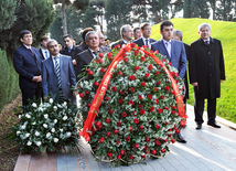 Azerbaijan commemorates 7th anniversary of Heydar Aliyev’s demise, Baku, Azerbaijan, Dec.12, 2010  