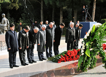 Azerbaijan commemorates 7th anniversary of Heydar Aliyev’s demise, Baku, Azerbaijan, Dec.12, 2010  