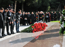 Azerbaijan commemorates 7th anniversary of Heydar Aliyev’s demise, Baku, Azerbaijan, Dec.12, 2010  