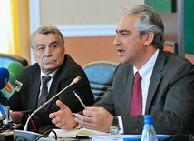 Third meeting of an Azerbaijani-Greek intergovernmental commission on economic cooperation, Industry and Energy Minister Natig Aliyev, Greek Deputy Foreign Minister Spyros Kouvelis, Baku, Azerbaijan, Feb.02. 2011