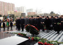 Azerbaijani public commemorates victims of Khojaly genocide, Baku, Azerbaijan, Feb.26. 2011 