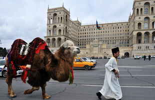 Baku prepares for Novruz holiday, Baku, Azerbaijan, Marc 15, 2011