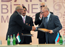 Azerbaijan and the UAE signed a protocol following the third session of the intergovernmental commission on economic, trade and technical cooperation between the two countries, Director General of the UAE Federal Customs Authority Khalid Ali Al-Bostani, Azerbaijani State Customs Committee Aydin Aliyev, Baku, Azerbaijan, May 3, 2011