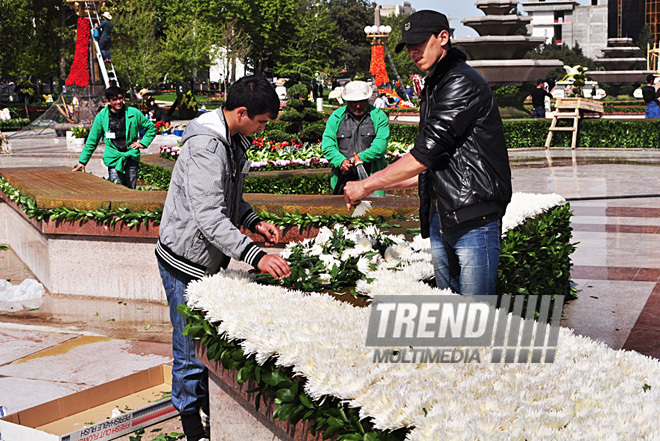 Preparations underway for Flower Holiday in Baku, Azerbaijan, May 09, 2011