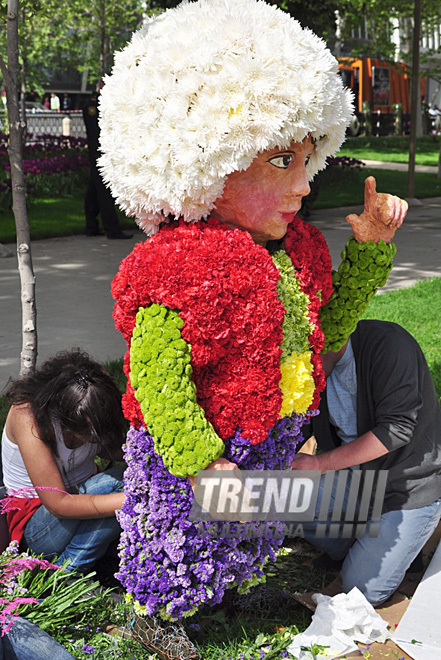 Preparations underway for Flower Holiday in Baku, Azerbaijan, May 09, 2011