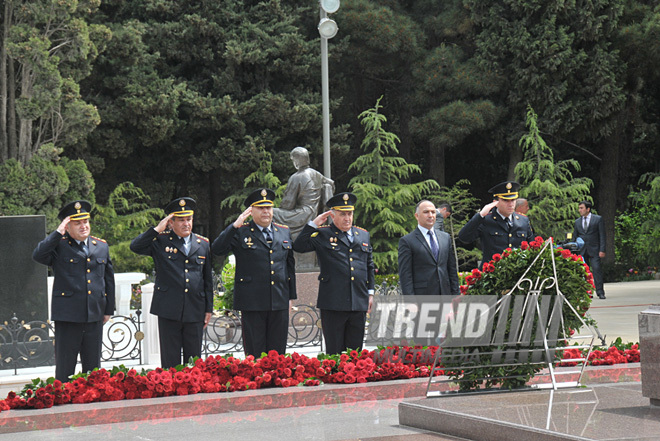 Azerbaijani public commemorates 88th anniversary of National Leader Heydar Aliyev, Baku, Azerbaijan, May 10, 2011