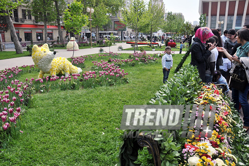 Flower festival in Baku, Azerbaijan, May 10, 2011