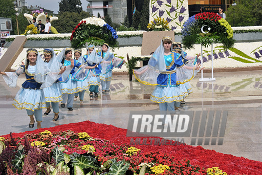 Flower festival in Baku, Azerbaijan, May 10, 2011