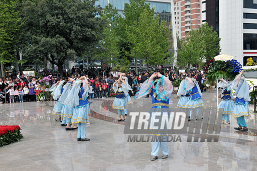 Flower festival in Baku, Azerbaijan, May 10, 2011