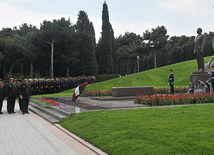 Azerbaijani public commemorates 88th anniversary of National Leader Heydar Aliyev, Baku, Azerbaijan, May 10, 2011