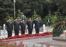 Azerbaijani public commemorates 88th anniversary of National Leader Heydar Aliyev, Baku, Azerbaijan, May 10, 2011